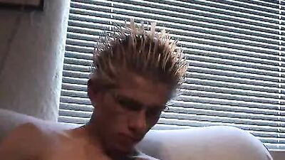 Is he realy straight?