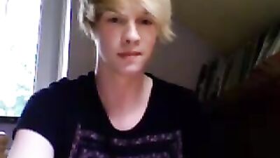 Adorable blond Skater Boy Cam Porn