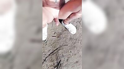 Pissing on the Ground no cum 312