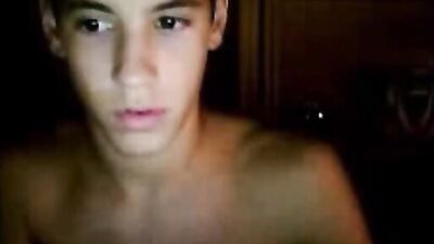 Straight guys showing 2