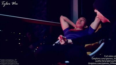 Asian Superman edged to oblivion by a twink