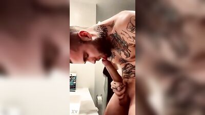 Dnz massive dong on this lad