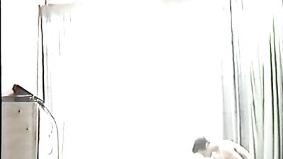 1000 handsome guys nude on the scale