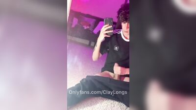 Clay Longs jerks off while parents are gone
