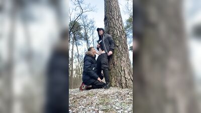 Quick blowjob at the public park
