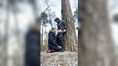 Quick blowjob at the public park