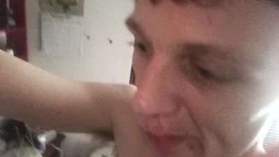 Self sucking solo selfie stick