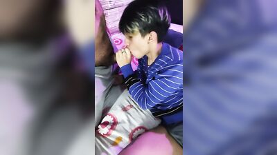 Cute latín twink suck mi cock