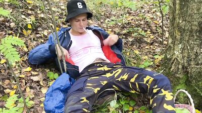 Sucked a stranger in the woods - 377