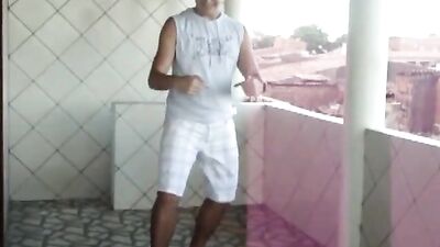 Dançando