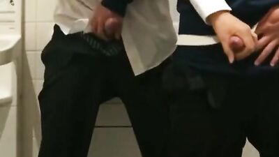 Friends jerking in schooltoilet