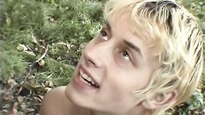 Outdoor Twink Sex Scene: Oral Delight for Two!