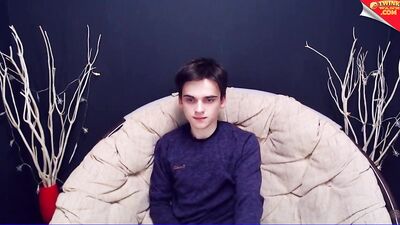 Gay Porn Teen Handsling Cumshot: The Unexpected Injury!