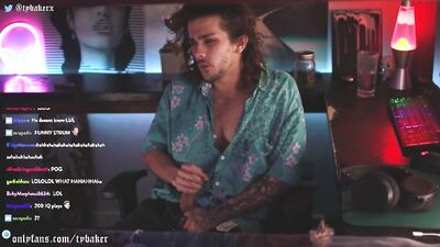 Gamer Boy Forgets to Turn Off his Twitch Stream before Jerking Off