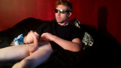 Jerking off in bed and cum