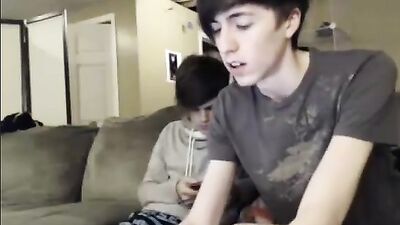 Two boys put on a sexy show, tall skinny boy jacks+cums