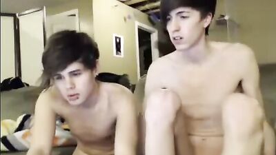Two boys put on a sexy show, tall skinny boy jacks+cums