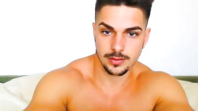 Romanian dude naked on cam