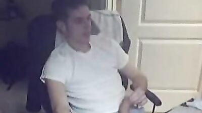 Twink Swallows On Cam