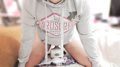 Strong vibration makes this teen moan and cum