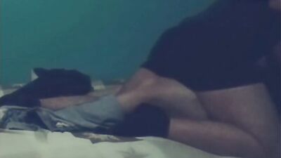 Brotheragem con mi amigo después de la fiesta