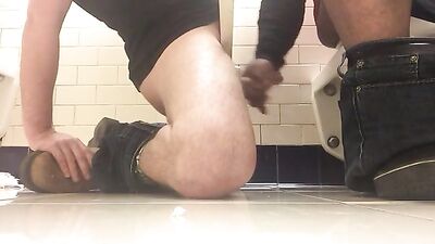 Handjob on puplic toilet