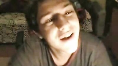 Cute solo boy on cam, einfach süß