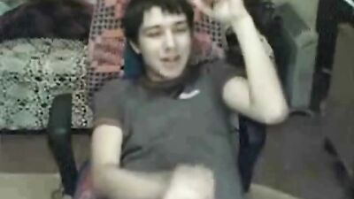 Cute solo boy on cam, einfach süß