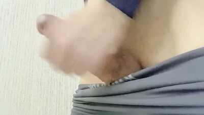 オナニーしちゃいけないのにオナニーしちゃう色白男子、寸止め