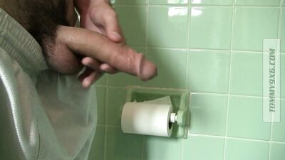 Closeup Piss and Cum (Massive Cock)