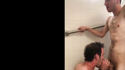 twink and jock blow loads in the shower