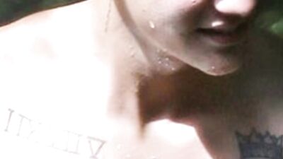 Two minutes of Justin Bieber