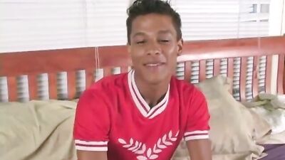 Aaron armstrong solo 480p