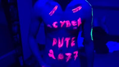 Un gay Français avec une Enorme Queue baiser par stepson stepdad dans la playroom (CyberTwink)