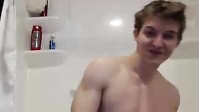 Str8 Baseball Player Takes Bath and Jerks Off