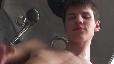 Shower teen hottie