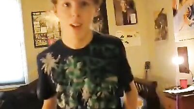 Silly cute lip sync guy