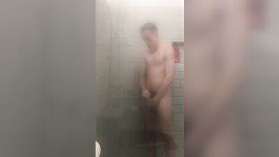 Spy on 19 year old sexy college guy Jesse Gold in the shower