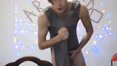 Romanian twink masturbating on cam