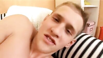 Big Dik Fills His Hole