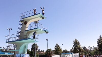 Tom Daley Dives Synchro With GREG LOUGANIS!