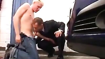 Flip Flop with the Mechanic