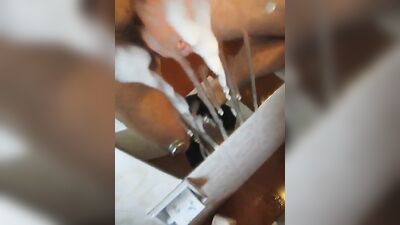 Guy cumshot on miror