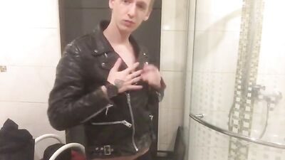 Nice boy with handynummer +34664263930