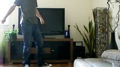 Sagger Boy Solo Wank