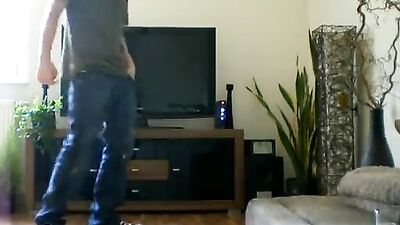 Sagger Boy Solo Wank