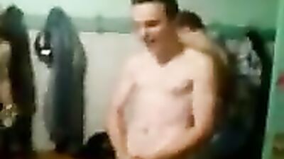 BUDDY CUM IN FRONT IF HIS FRIENDS IN THE LOCKER ROOM