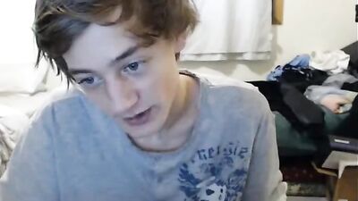 Hot romanian guy jerking off on cam