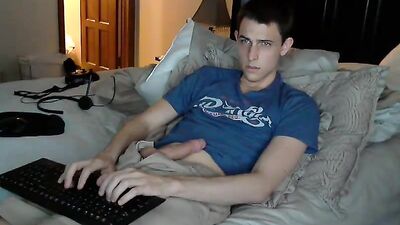 College boy jerking off - more @ Gayboy.ca