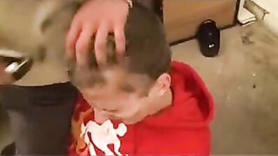 Twink beeing fisted piss same time